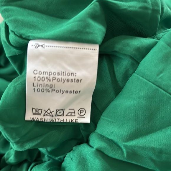 Green short romper new - Picture 5 of 5